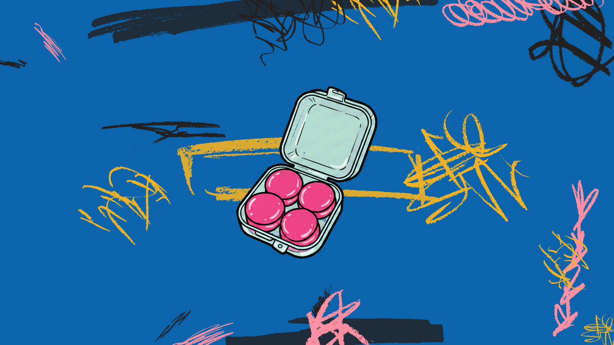 Hand-drawn GOGHINI doodle of an open case of four bright pink mouldable silicone ear plugs